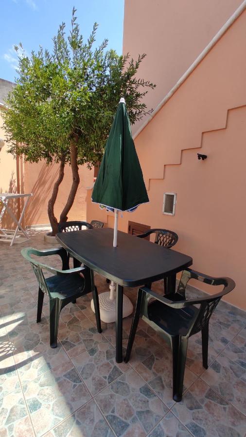 Casa Trifo Apartment Tiggiano Exterior foto